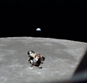 Apollo_11_lunar_module-S